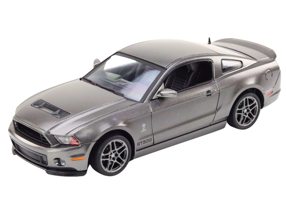 Sidabrinis ford shelby gt500 modelis 1:24 mastelio