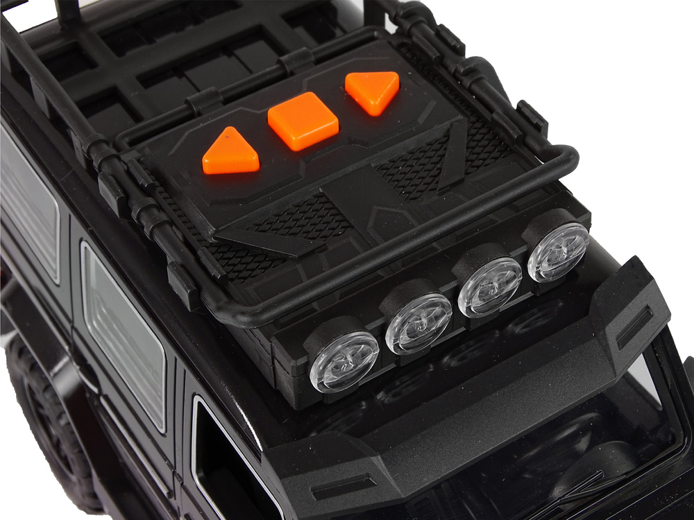 Automobilis su garsais black car off road friction