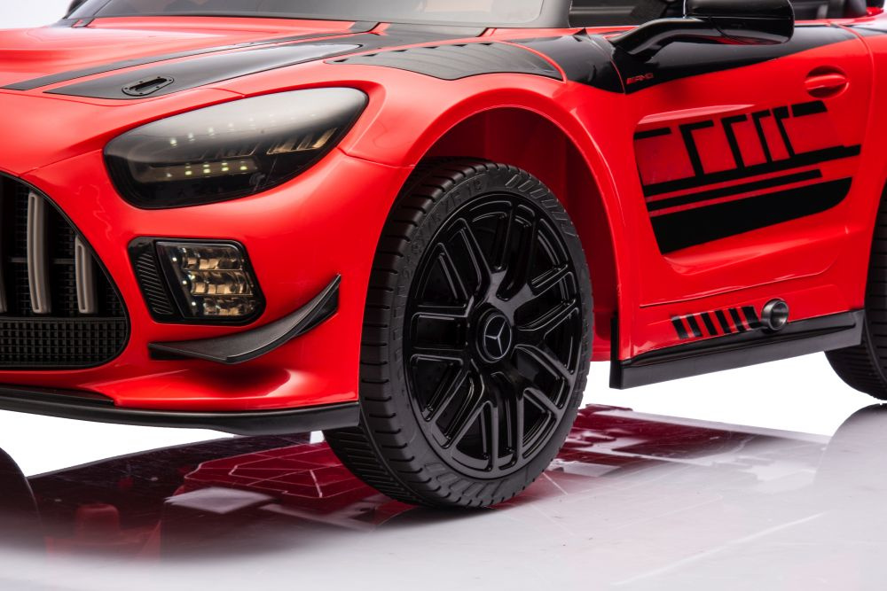 Akumuliatorinis automobilis mercedes amg gt3 raudonas