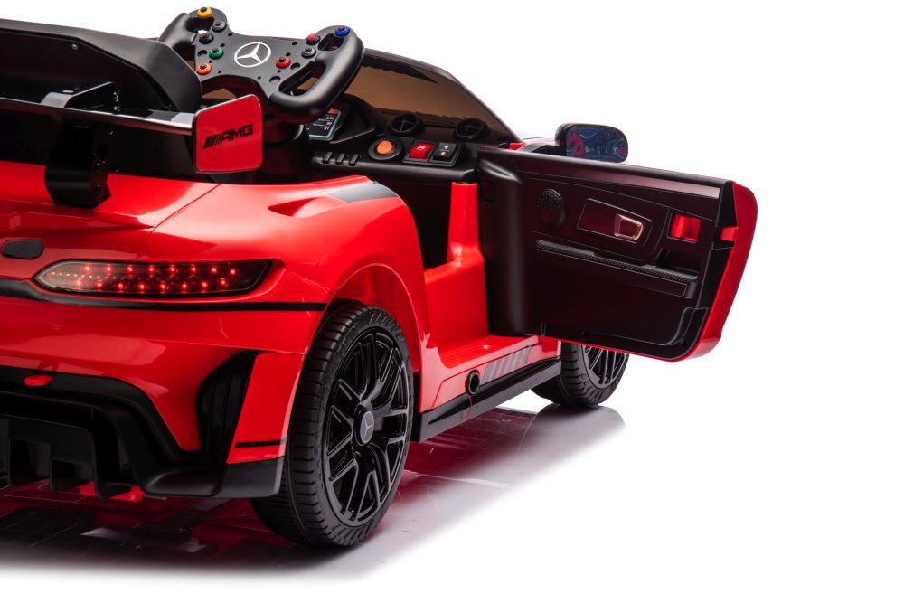 Akumuliatorinis automobilis mercedes amg gt3 raudonas