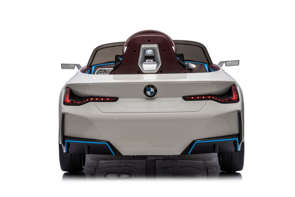 Akumuliatorinė mašinėlė vaikams bmw i4 4x4 balta