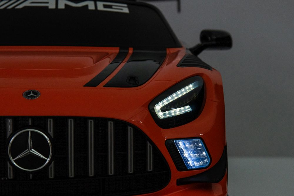 Akumuliatorinis automobilis mercedes amg gt3 oranžinis