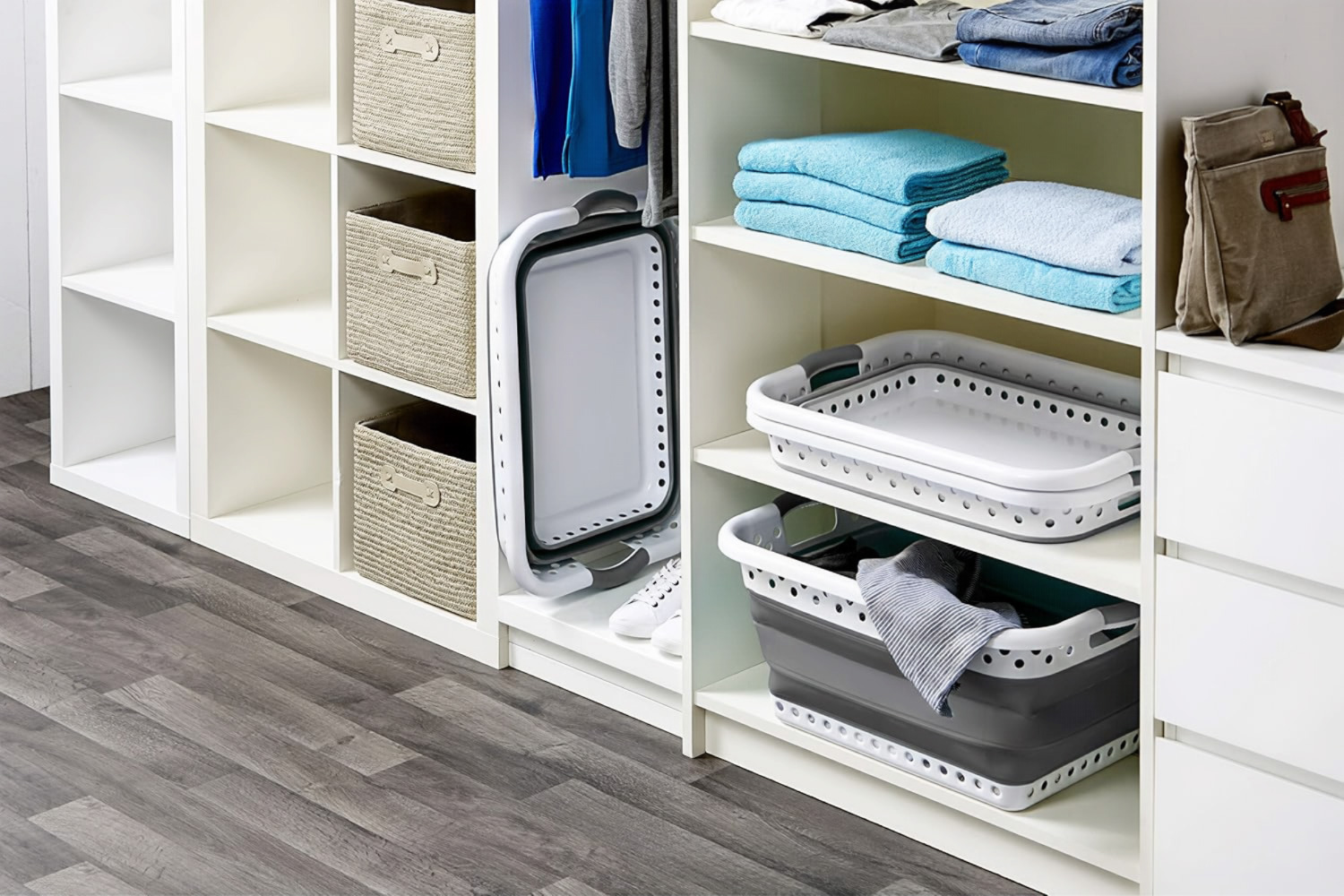 ModernHome sulankstomas silikoninis skalbinių krepšys, 20 L, baltos ir pilkos spalvos