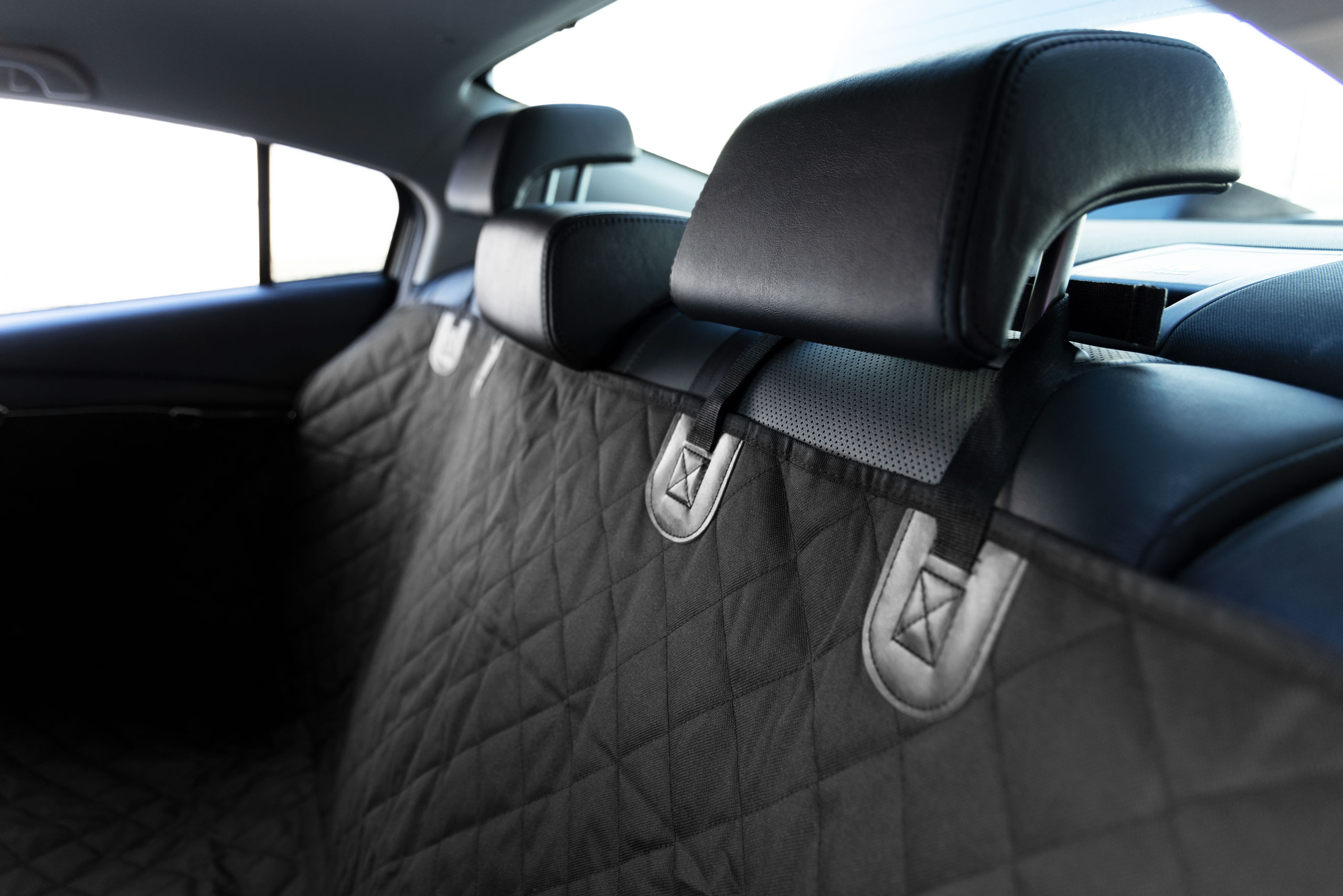 Universalus automobilių sėdynių užtiesalas gyvūnams 208x144 cm
