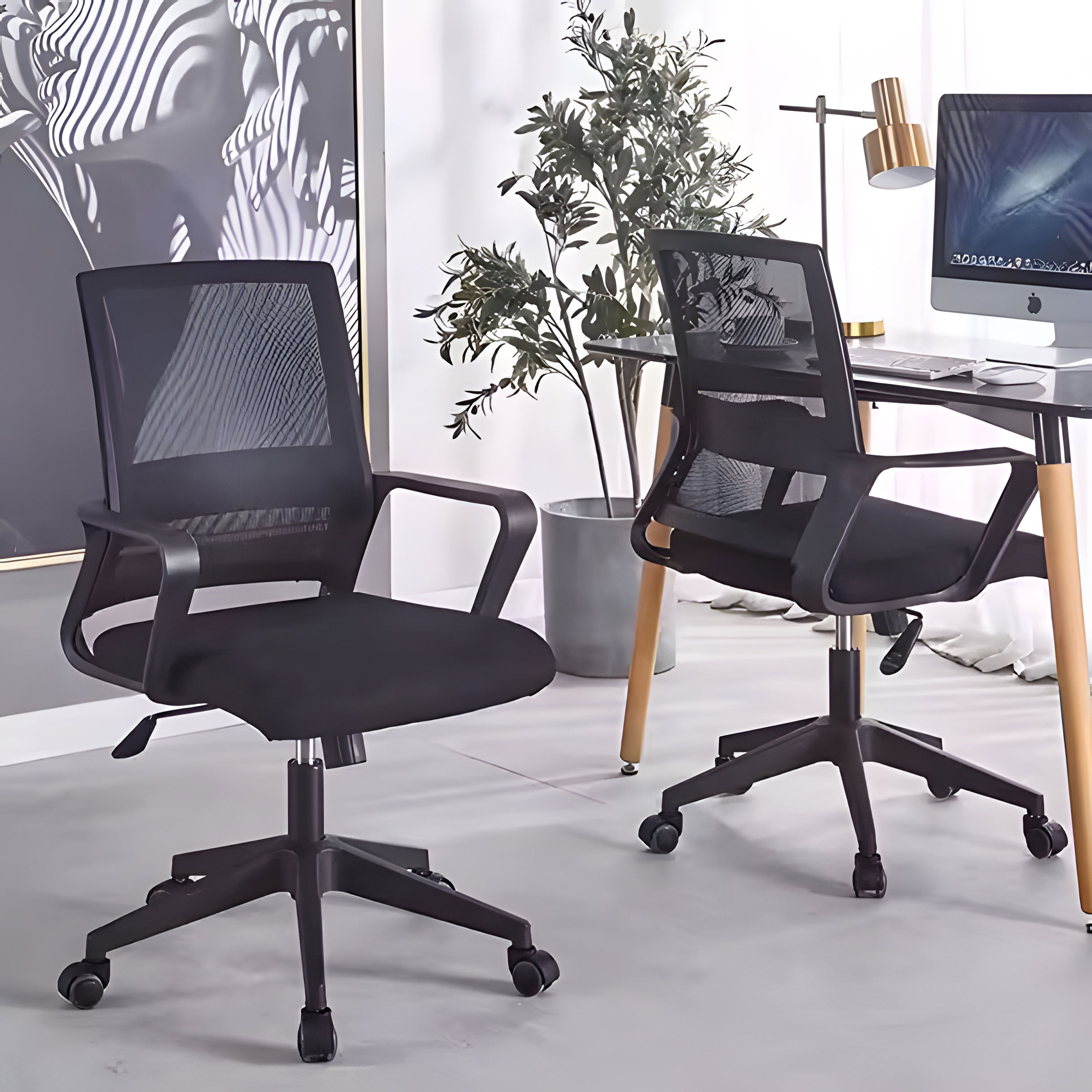 Ergonomiška biuro kėdė su reguliuojamu aukščiu ir kvėpuojančiu atlošu – ModernHome