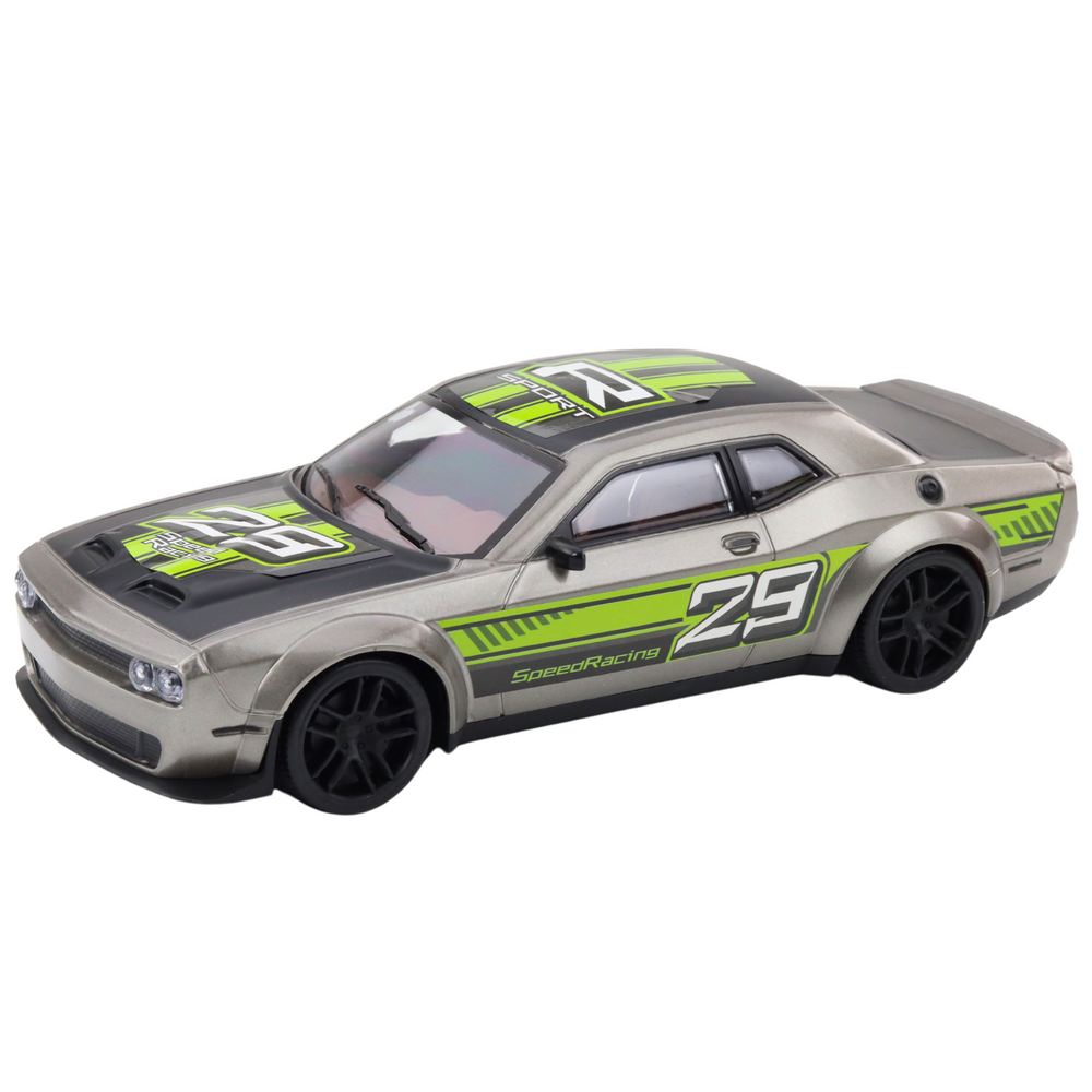 Sidabro spalvos sportinis automobilis