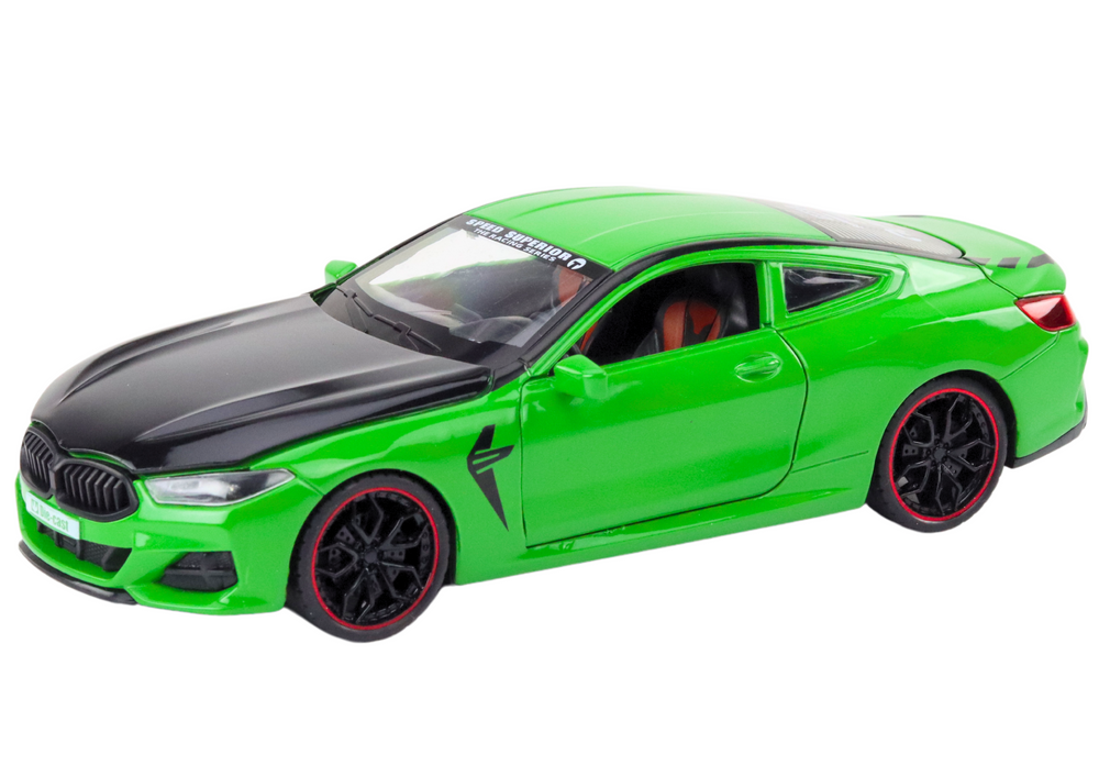 Žalias metalinis sportinis automobilis su trinties pavara 1:24