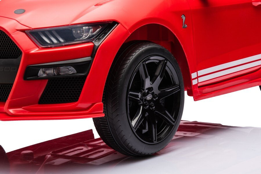 Akumuliatorinis automobilis ford mustang gt500 shelby raudonas