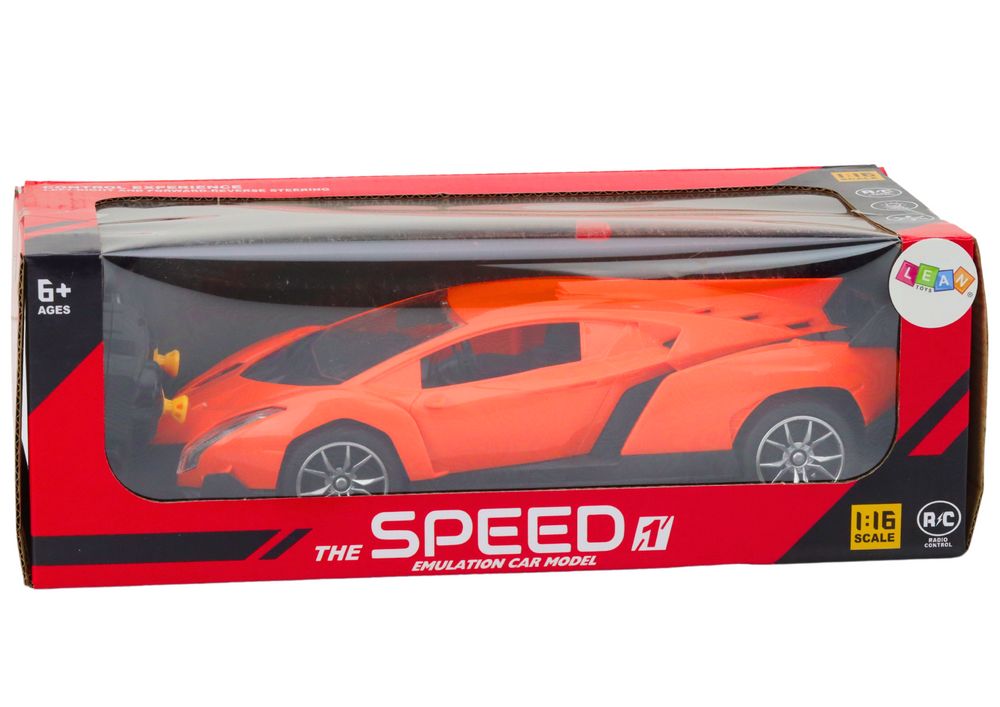 Nuotoliniu būdu valdomas sportinis automobilis