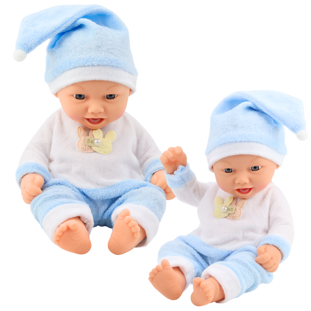 Lėlė su mėlyna pižama ir kepure, 24 cm