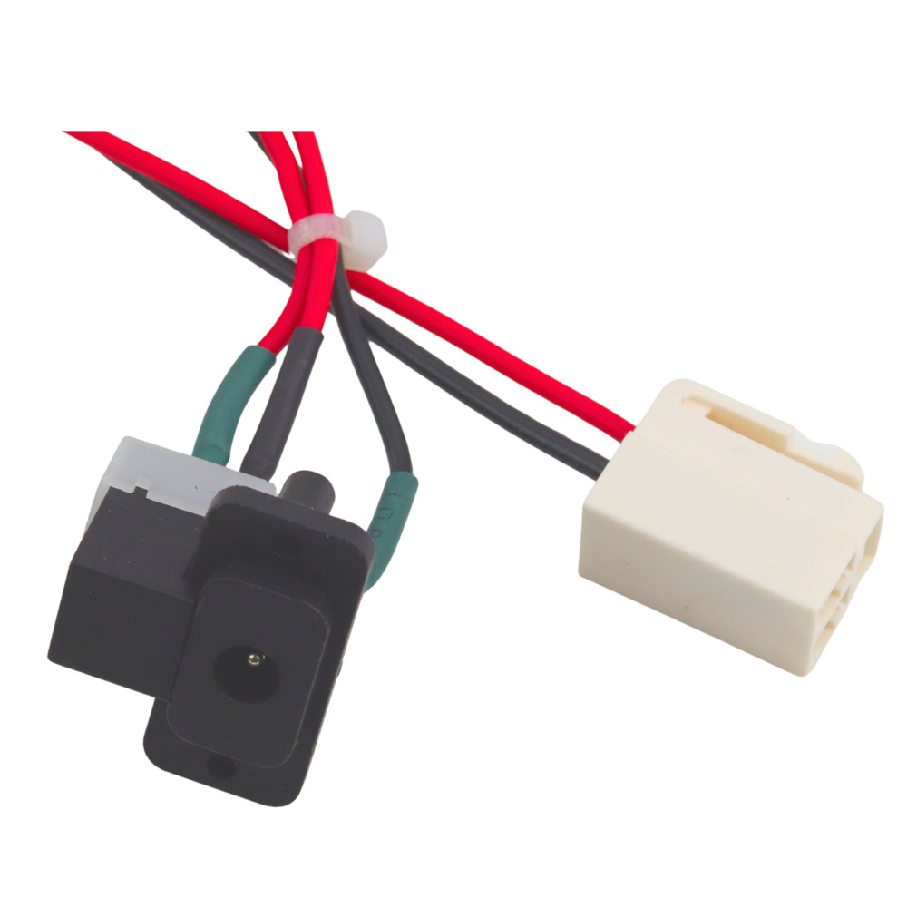 12v įkrovimo jungtis elektriniam automobiliui