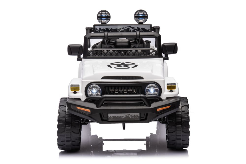 Dvivietis elektromobilis toyota fj lean cars, baltas