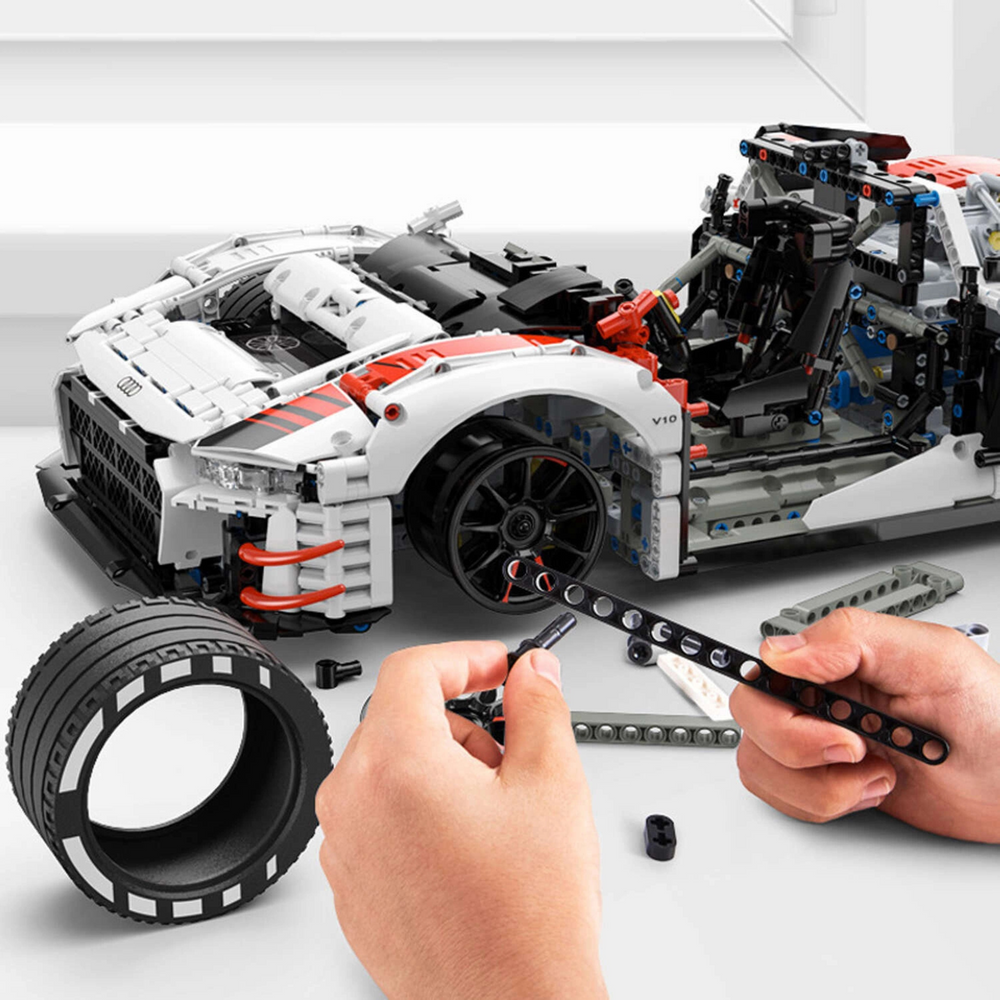 Konstravimo rinkinys rc automobilis audi r8