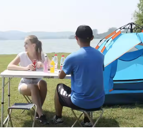 Sulankstomas turistinis stalas su 4 kėdėmis 120x60 cm