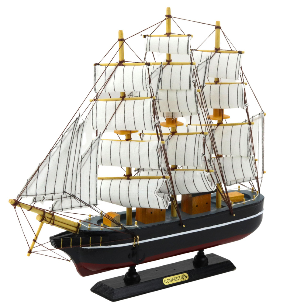 Dekoratyvinis trijų stiebų burlaivio modelis 39x36 cm