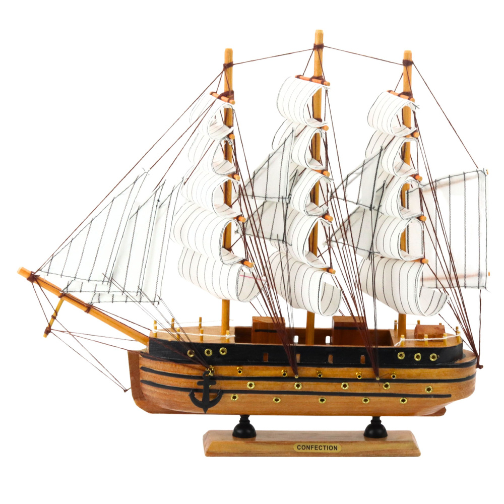 Dekoratyvinis medinis trijų stiebų burlaivio modelis 39x36 cm