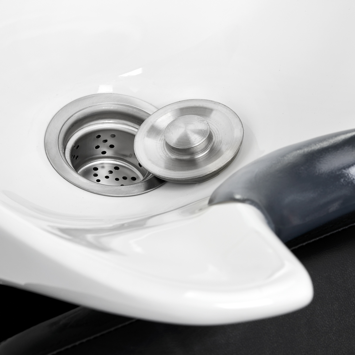 Profesionali kirpyklos plautuvė Hair System ZA31, juoda/balta