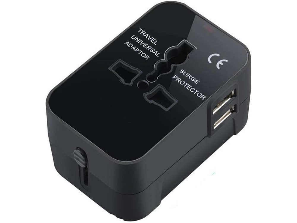 Universalus adapteris su 2 usb jungtimis