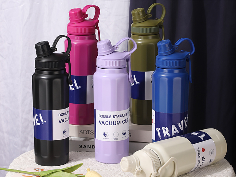 Termosas su rankena 700 ml, dviguba sienelė