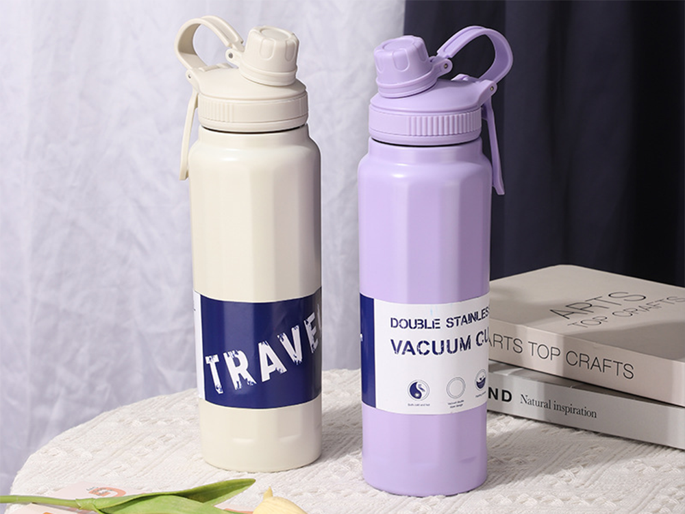 Termosas su rankena 700 ml, dviguba sienelė