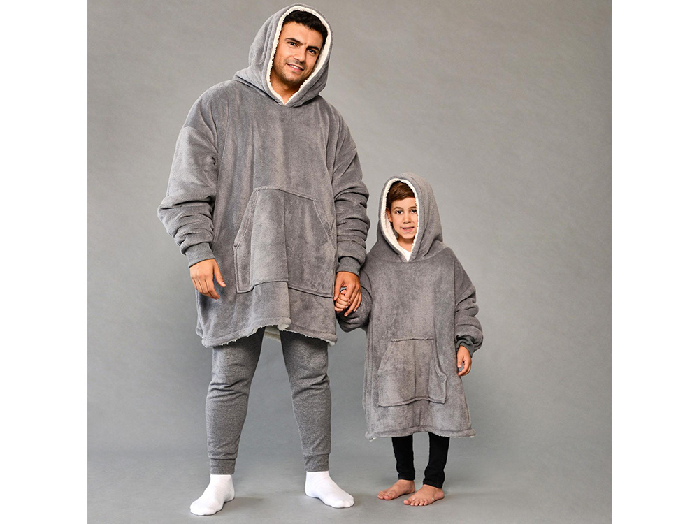 Šiltas oversize megztinis su gobtuvu, pilka
