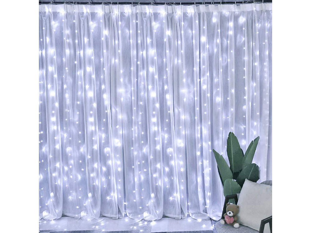 Led girlianda su 300 šaltai baltų lempučių ir nuotoliniu valdymu, 3x2,9 m