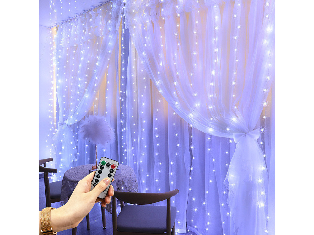 Led girlianda su 300 šaltai baltų lempučių ir nuotoliniu valdymu, 3x2,9 m
