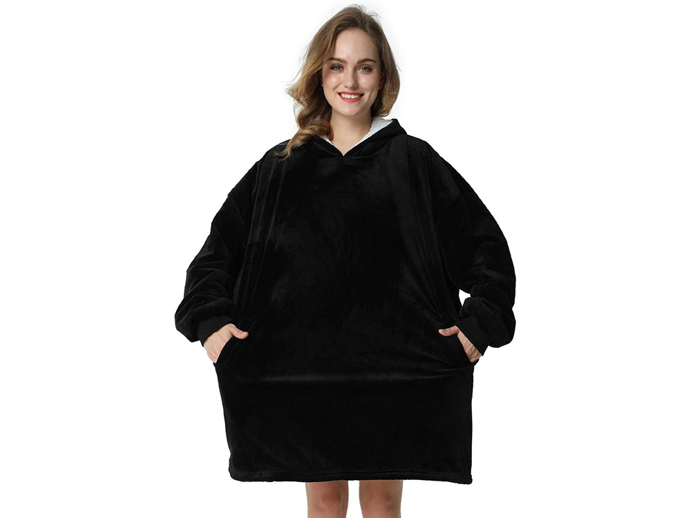 Minkštaa ir šiltaa oversize džemperis su gobtuvu