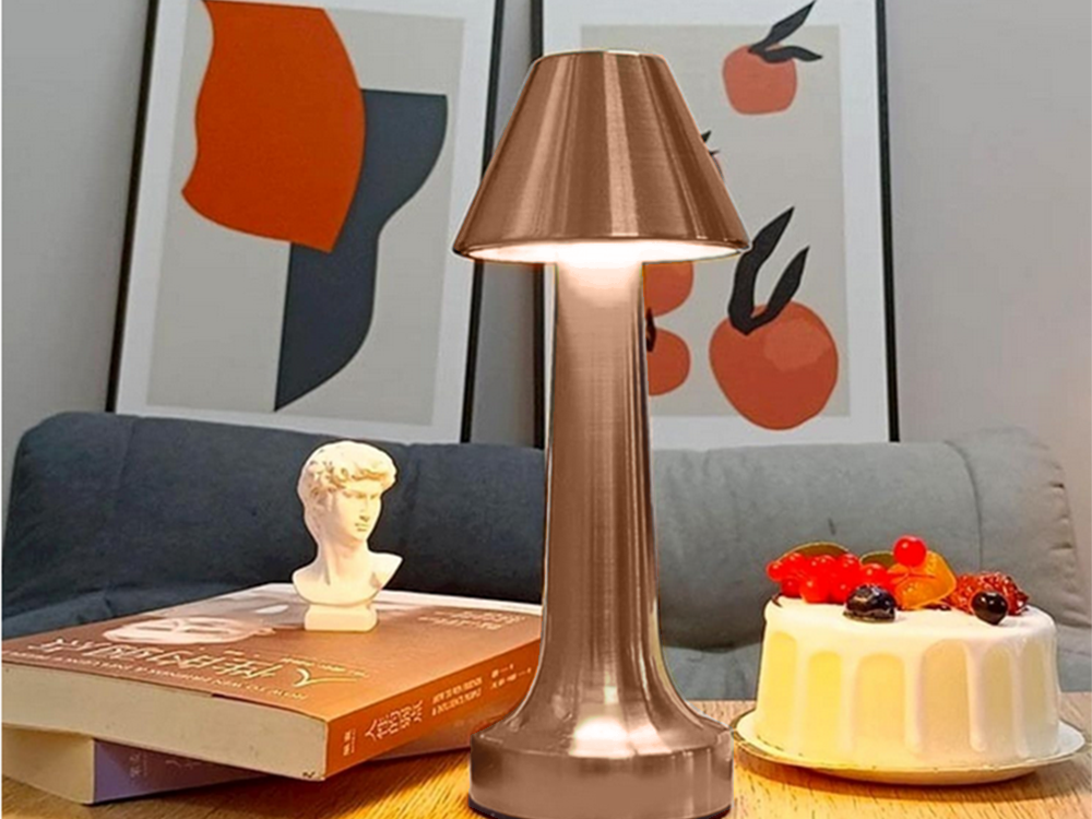 Naktinis šviestuvas su 3 lygių apšvietimu, 23,5 cm, varinis
