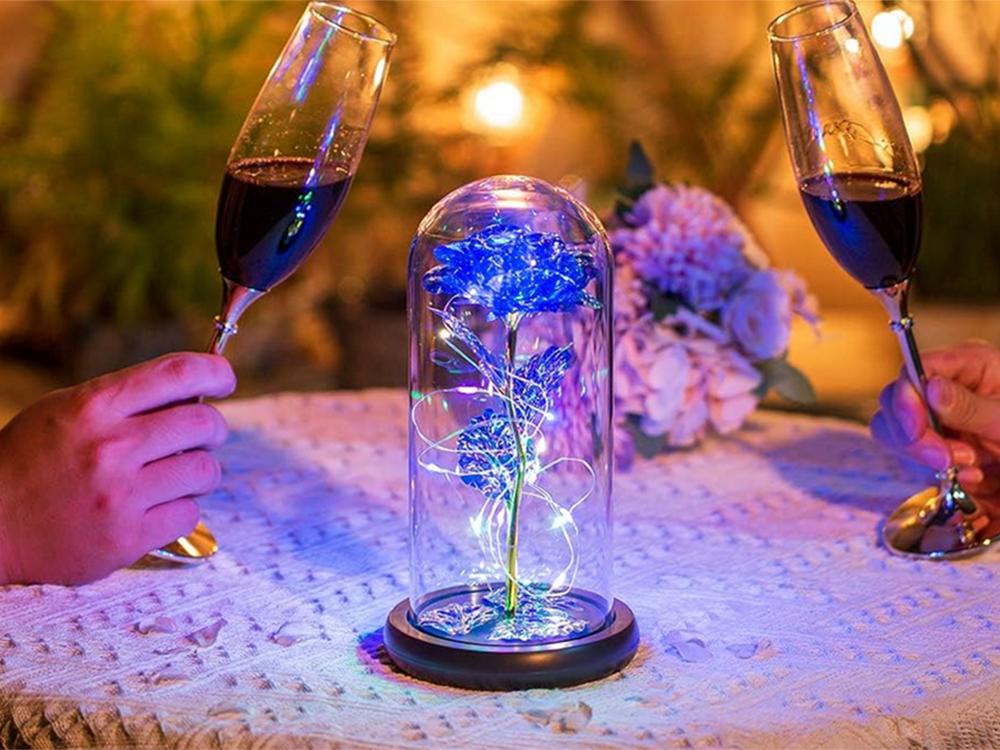 Amžina rožė stikliniame gaubte su led apšvietimu, 21 cm