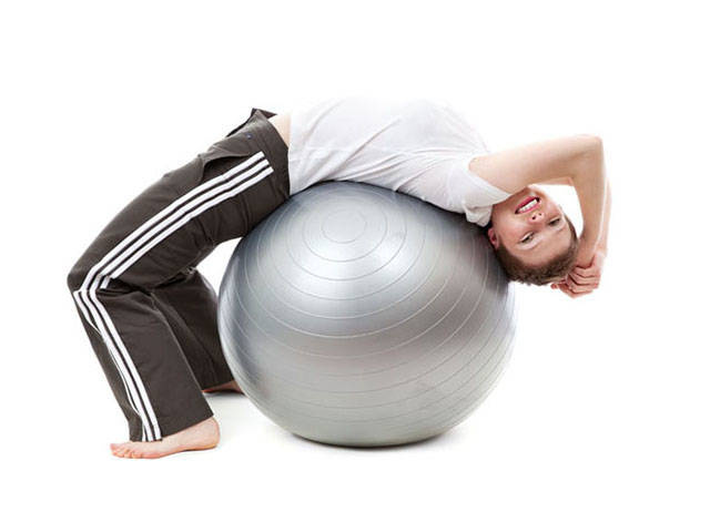 Gimnastikos kamuolys su pompa, 65 cm, raudonas