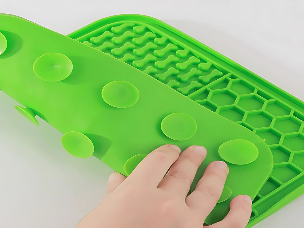Silikoninė lėto maitinimo kilimėlis šunims ir katėms 20 cm