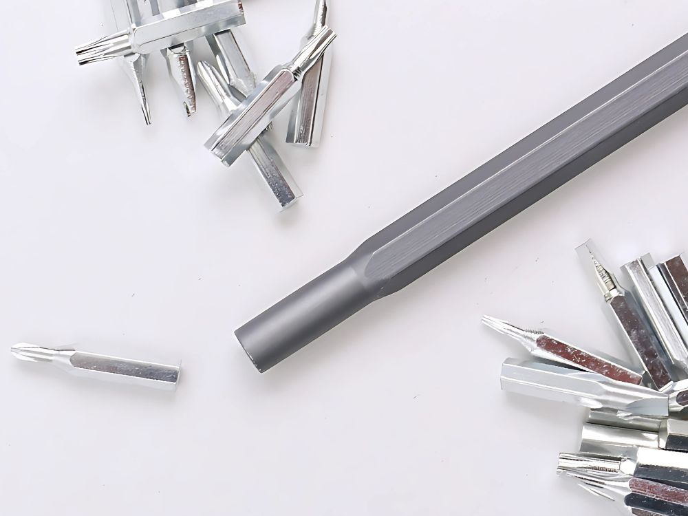 Tikslus atsuktuvų rinkinys su magnetiniais antgaliais, 24 dalys
