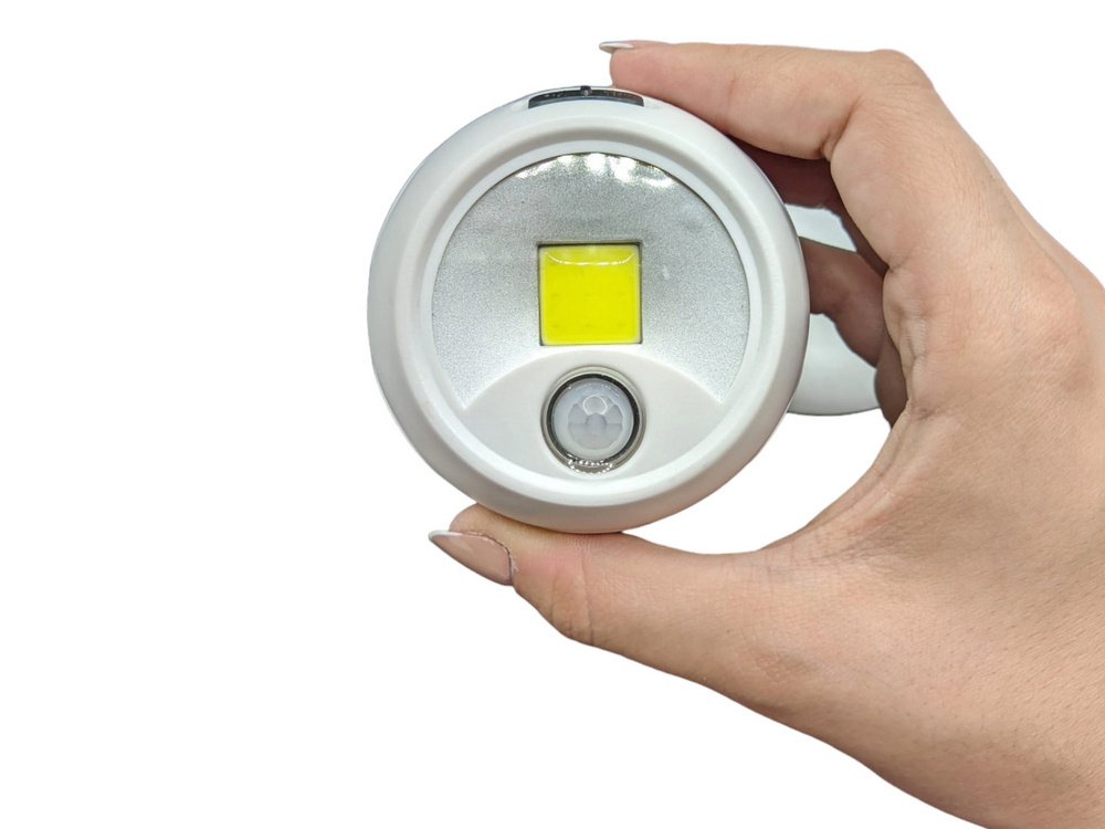 Led cob lemputė su judesio jutikliu ir magnetine pagrindo sistema