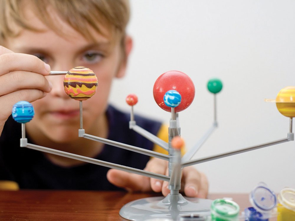 Edukacinis planetų modelis su dažais 3d