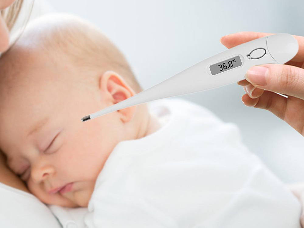 Elektroninis termometras su lcd ekranu