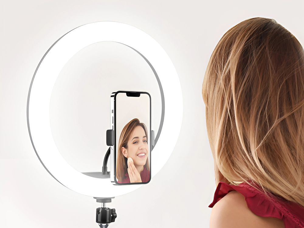 Led žiedinė lempa su rgb, telefono laikikliu ir reguliuojamu stovu