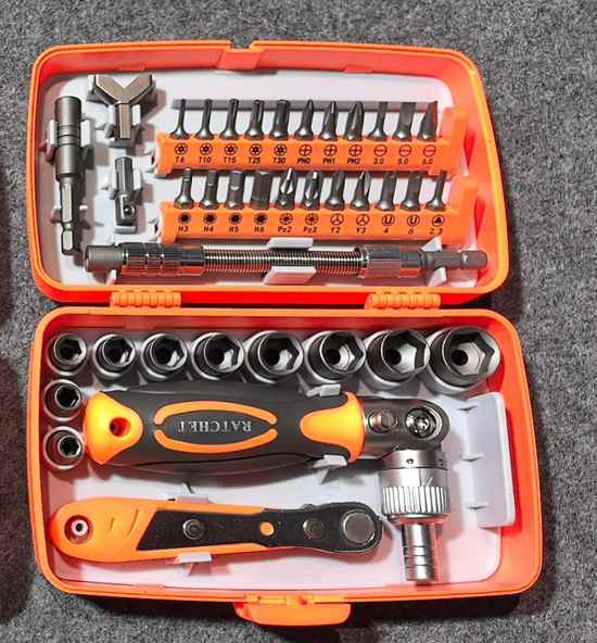Įrankių rinkinys su torx galvutėmis 5-14mm, 38 vnt.