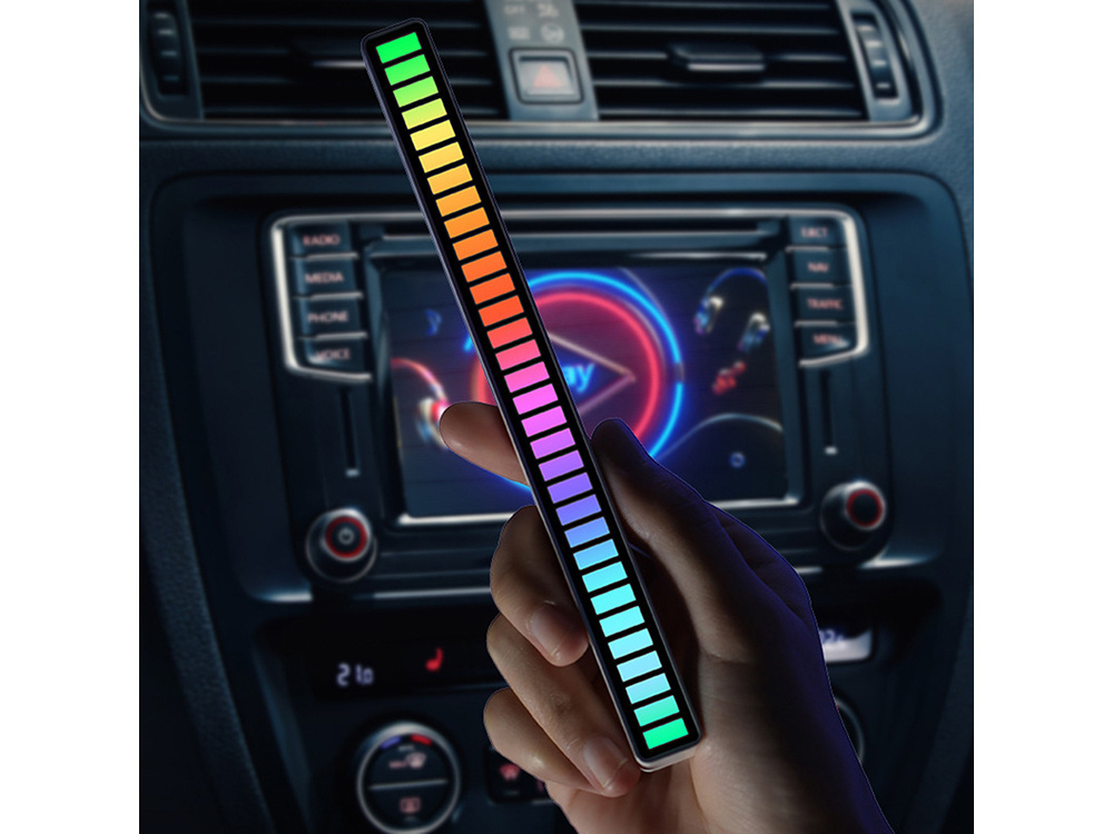 Led šviesos juosta su usb jungtimi ir garso reakcija