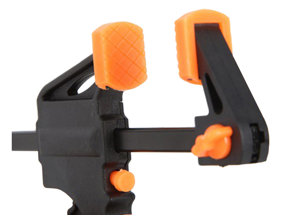 Dailidės spaustuvas 150 mm