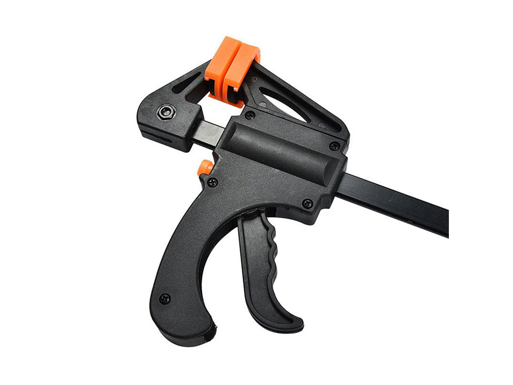 Dailidės spaustuvas 150 mm