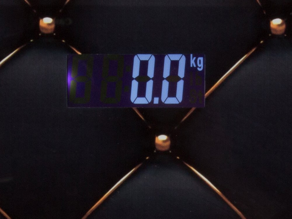 Elektroninės vonios svarstyklės iki 180 kg, lcd ekranas, grūdintas stiklas