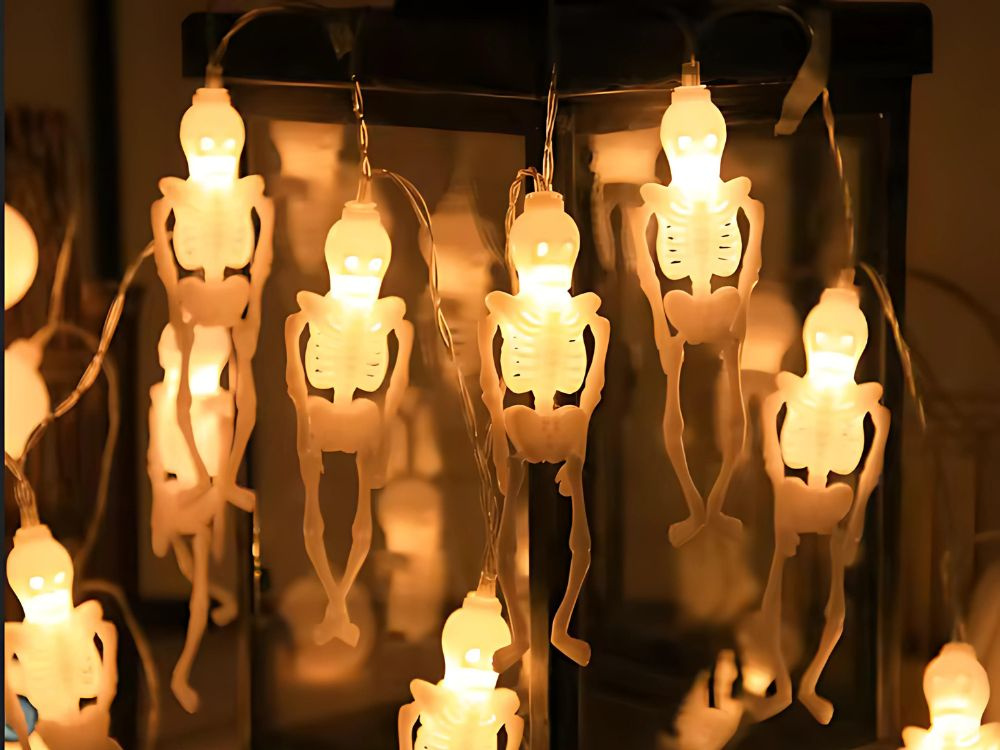 Led girlianda su skeletais 2 m