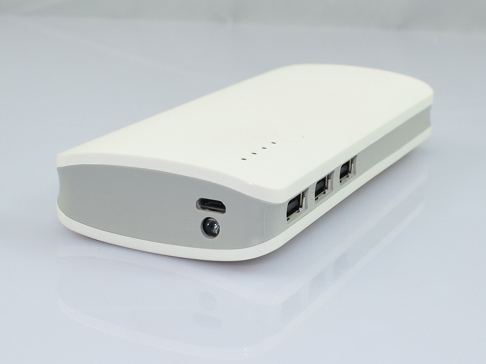 Išorinis akumuliatorius 10000mah su 3 usb jungtimis 2