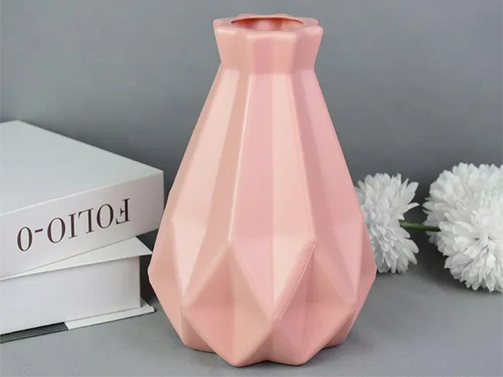 Plastikinė vaza gėlėms, 20 cm