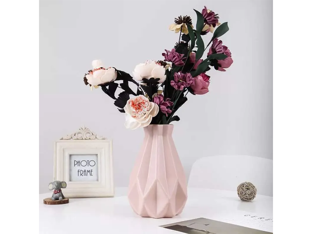 Plastikinė vaza gėlėms, 20 cm