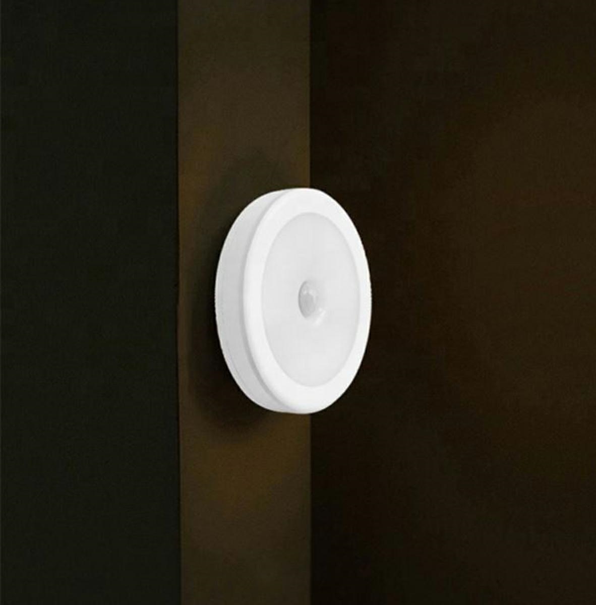 Led naktinė lemputė su judesio jutikliu, 6 diodai, 8 cm