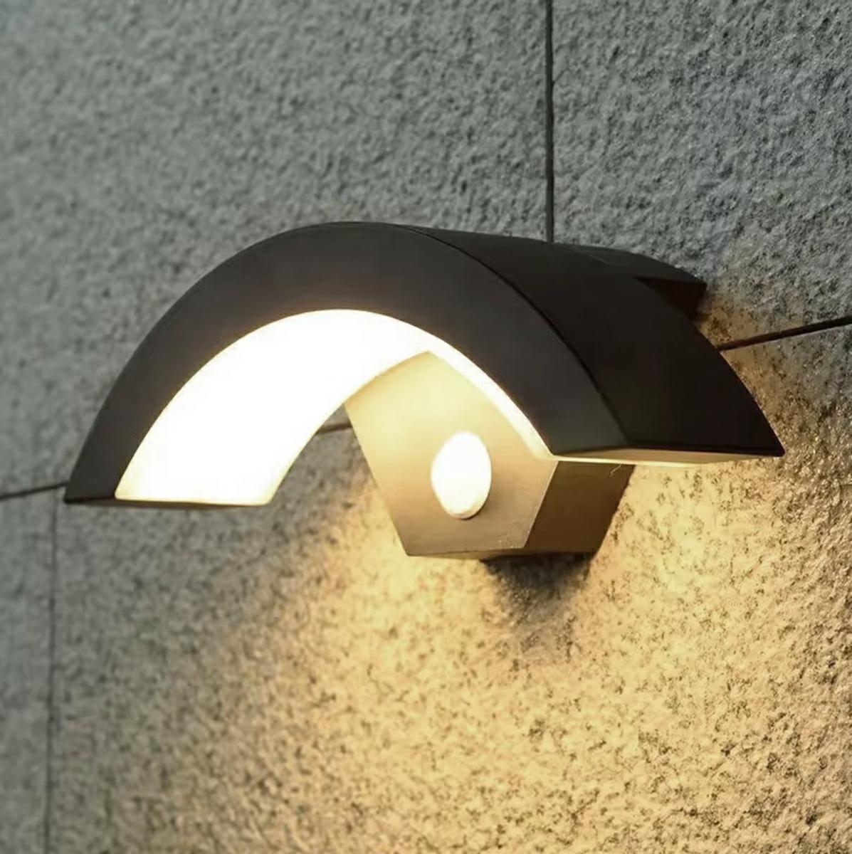Lauko sieninis šviestuvas su judesio ir sutemų jutikliu, led, 1100 lm, 4000k, ip44