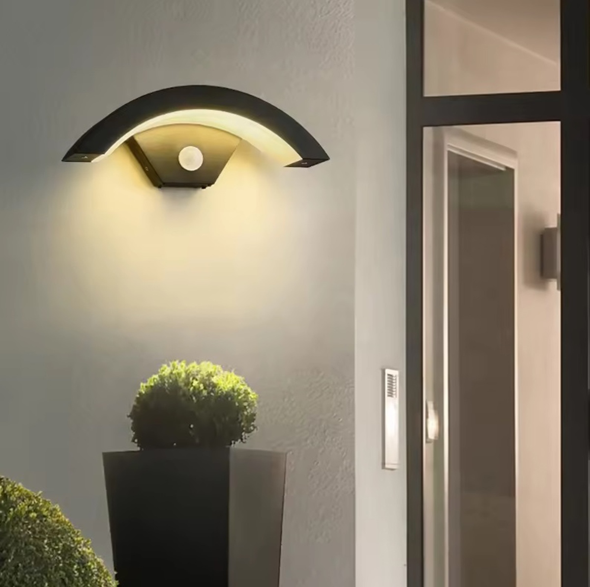 Lauko sieninis šviestuvas su judesio ir sutemų jutikliu, led, 1100 lm, 4000k, ip44