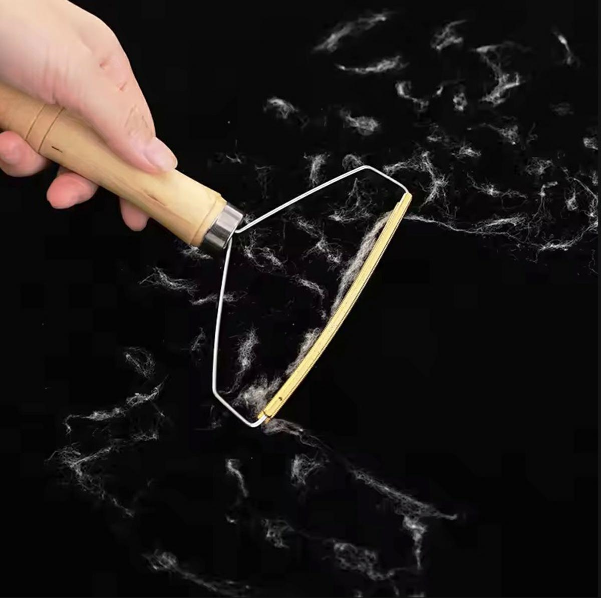 Kompaktiška pūkų šalinimo priemonė su plieniniais ašmenimis, 16 cm